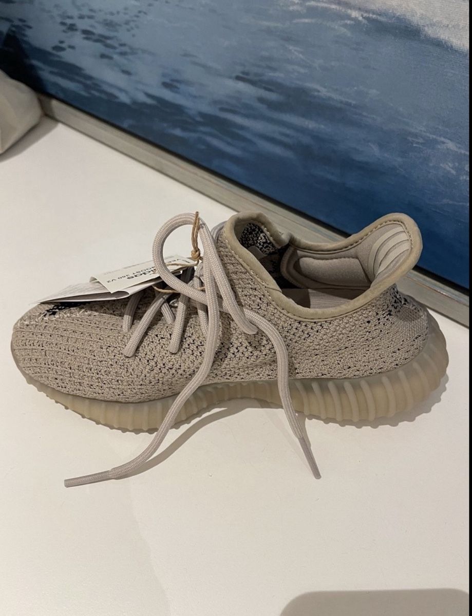 Scarpe da donna: Adidas Yeezy Boost 350 V2 Sand Taupe  – Nuovo (secondo la descrizione) da Uster venduto da sandi_95 2