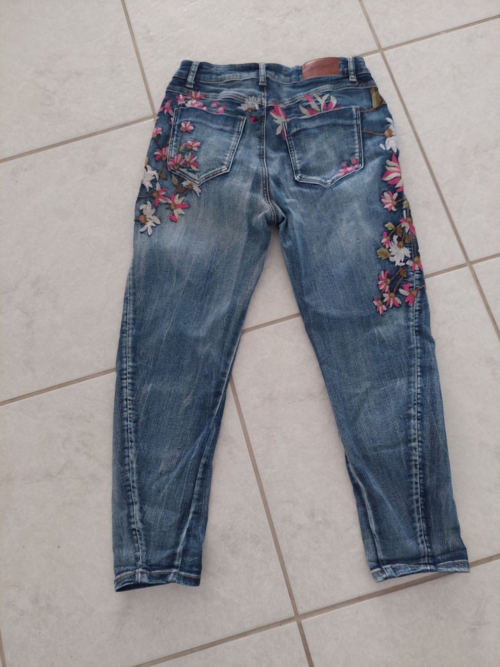 Desigual Jeans: Jeanshose Desigual Gr. 28 – Nuovo (secondo la descrizione) da Wil SG venduto da ram_c5j2 3