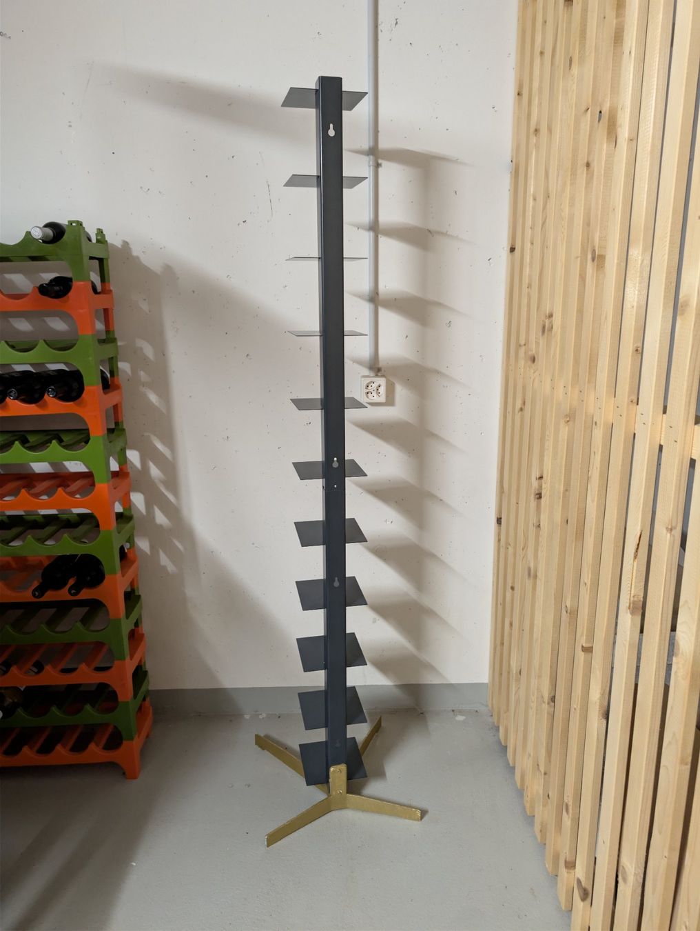 Scaffali: Schwebendes Bücherregal Metall schwarz – Usato da Oberhasli venduto da Sepp33 6