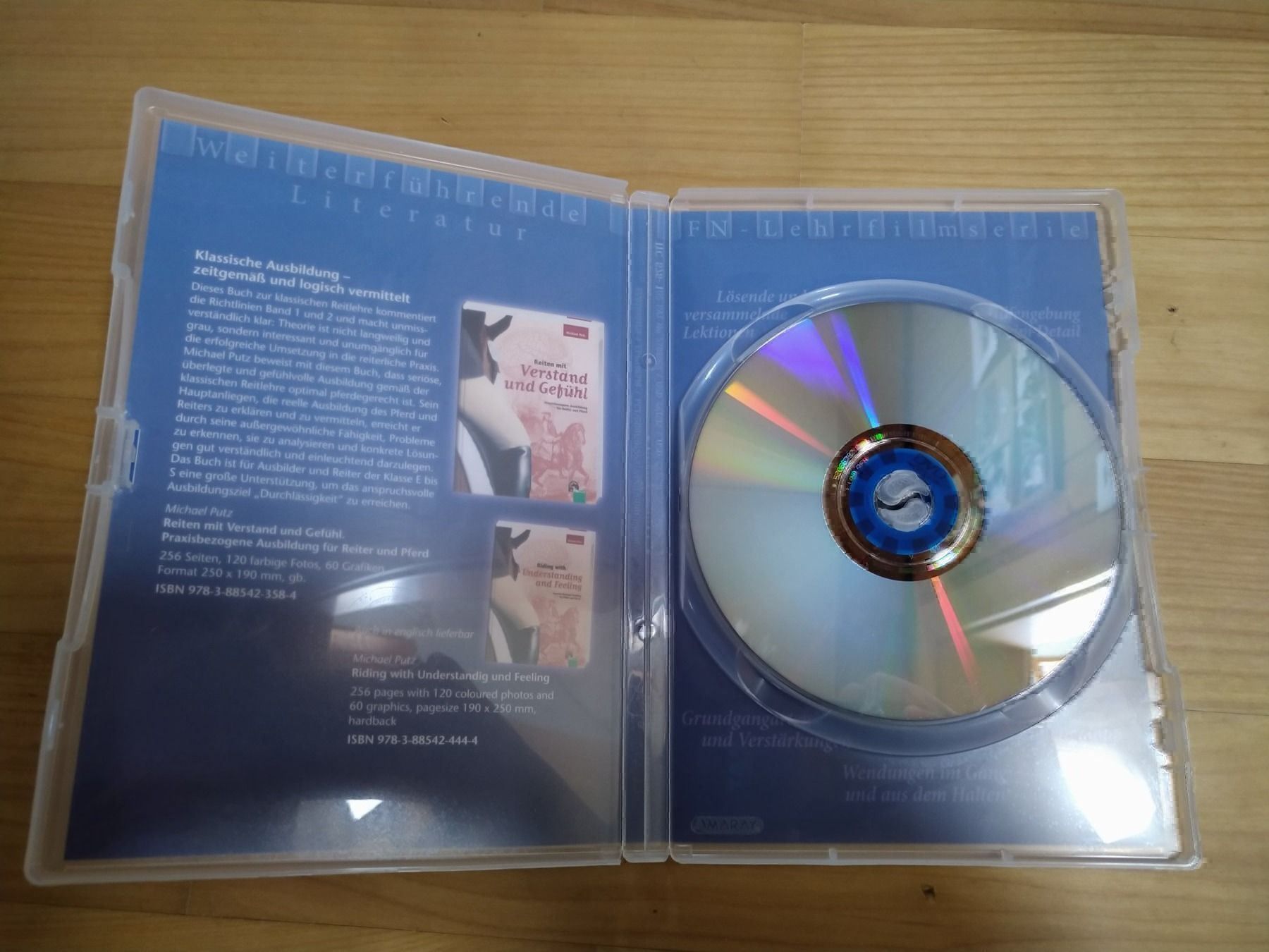 Tutti i DVDs: DVD Dressourreiten Teil 8 – Usato da Dierikon venduto da tasticfantastic 2