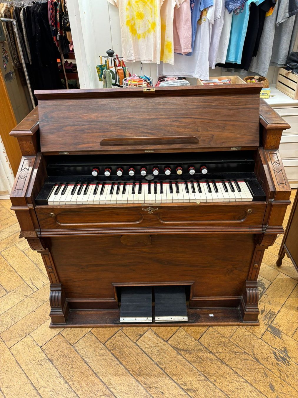 Strumenti musicali: Antikes Orgel, Gut Zustand – Usato da Bern venduto da latrouvaillebern