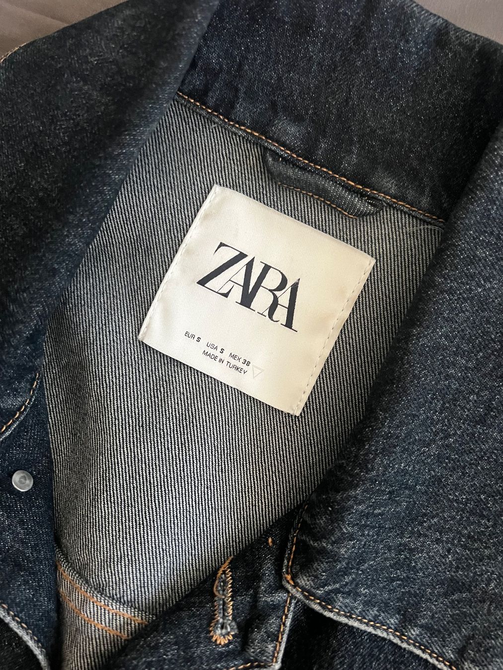 Zara Giacche: Zara unisex denim jacket – Usato da Adliswil venduto da nat_7q7l 1
