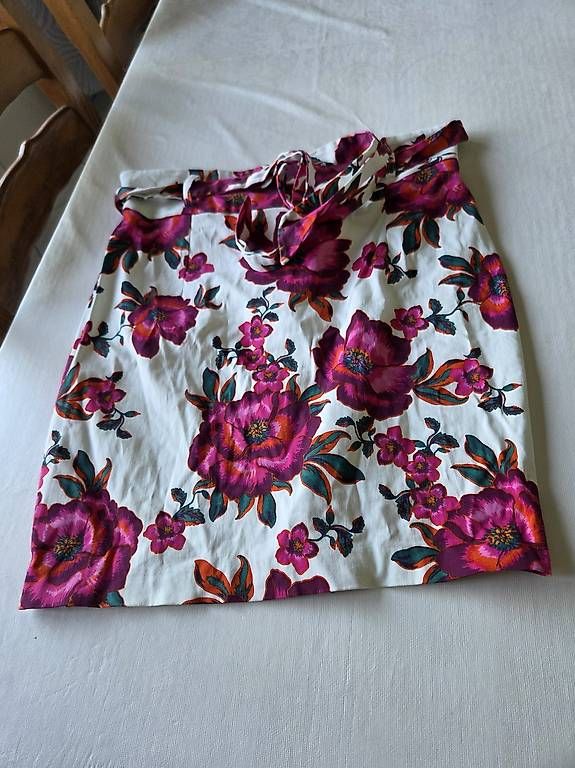 Gonne: Jupe  a fleurs – Usato da La Croix (Lutry) venduto da azzura01 3