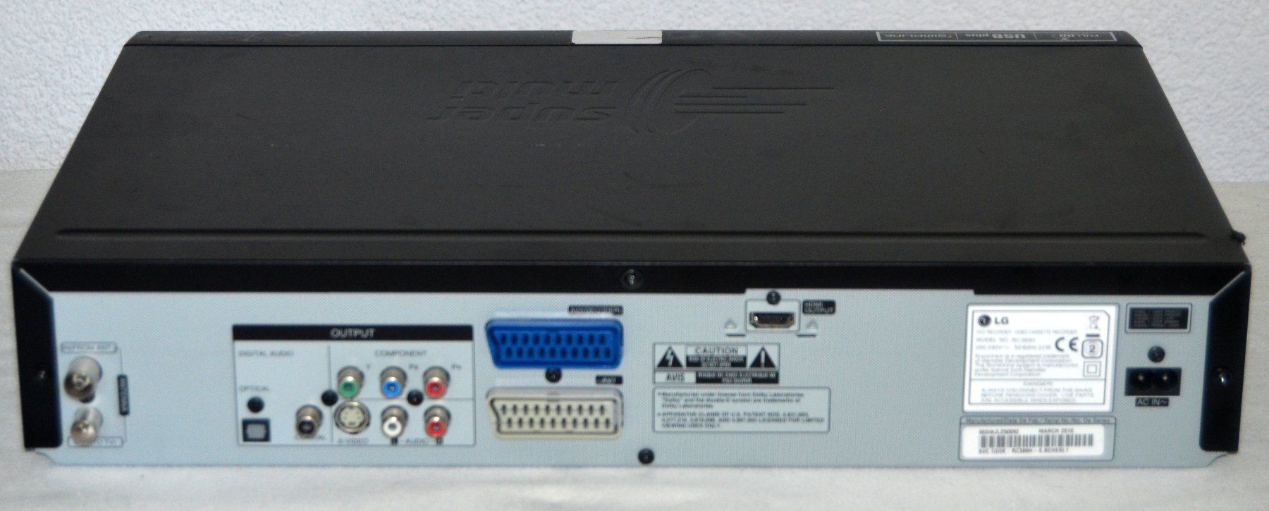 LG Aufnahmegeräte: Combo DVD/ VHS LG RC389H HDMI – Gebraucht aus Collonges von arashee 4