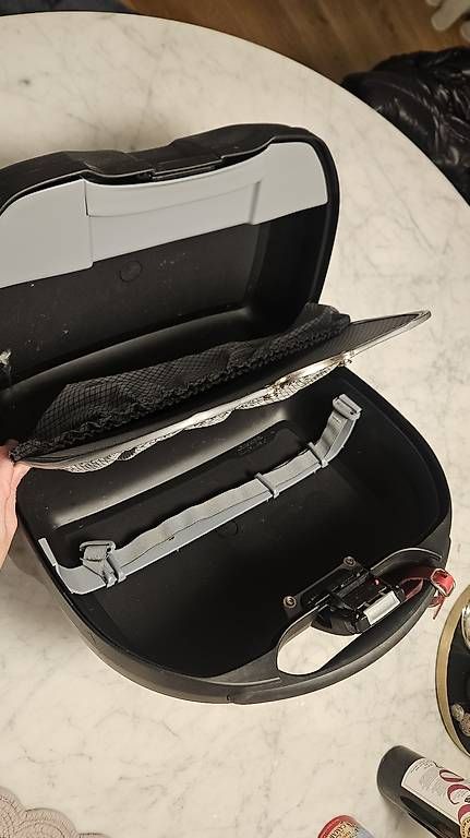 Trousses de maquillage: Reise Beauty Case Hartschale – D'occasion à Kilchberg ZH par l00_dt6r 4