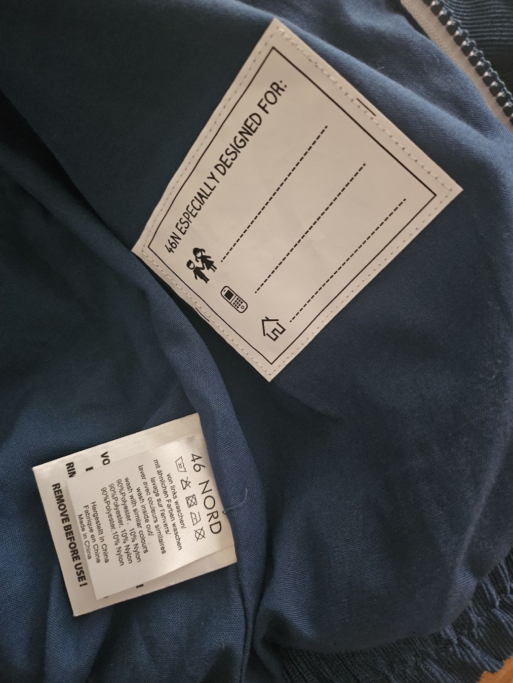 Jacken & Mäntel: Kinder Winterjacke dunkelblau Grösse 128 – Neu (gemäss Beschreibung) aus Rapperswil SG von dslemer 2