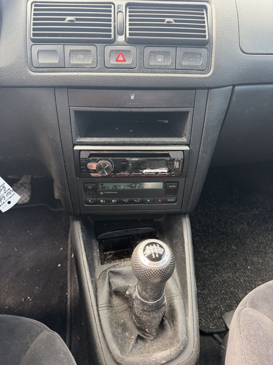 VW Automobili: VW Golf IV 2.0 4XMotion – Usato da Mollis venduto da BSL10 4