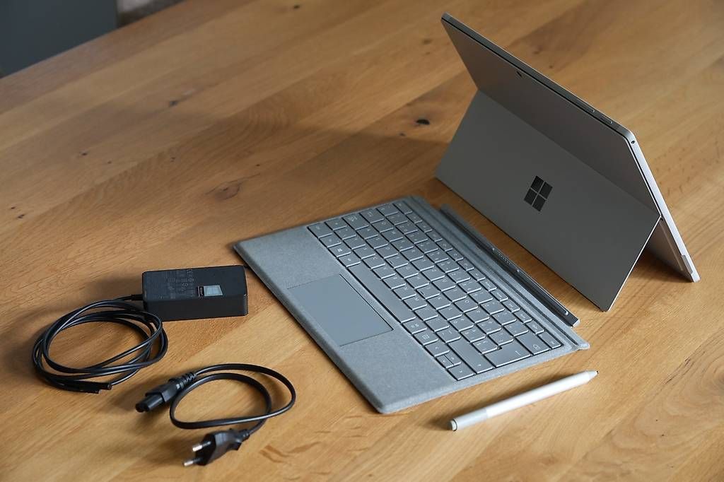 Microsoft Notebooks: Microsoft Surface Pro 6 | Original-Tastatur | Surface Pen – Gebraucht aus Hausen AG von janouchdan 1