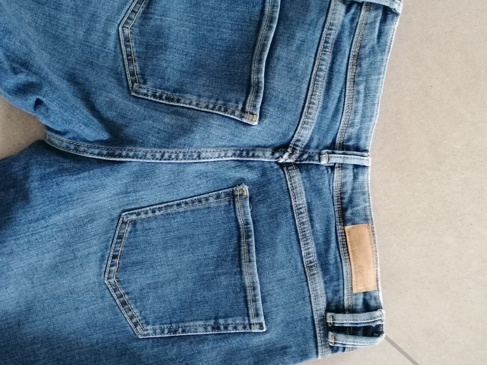 Esprit Jeans: Damen-Jeans "Esprit" – Neu (gemäss Beschreibung) aus Hunzenschwil von Gruftie0 1