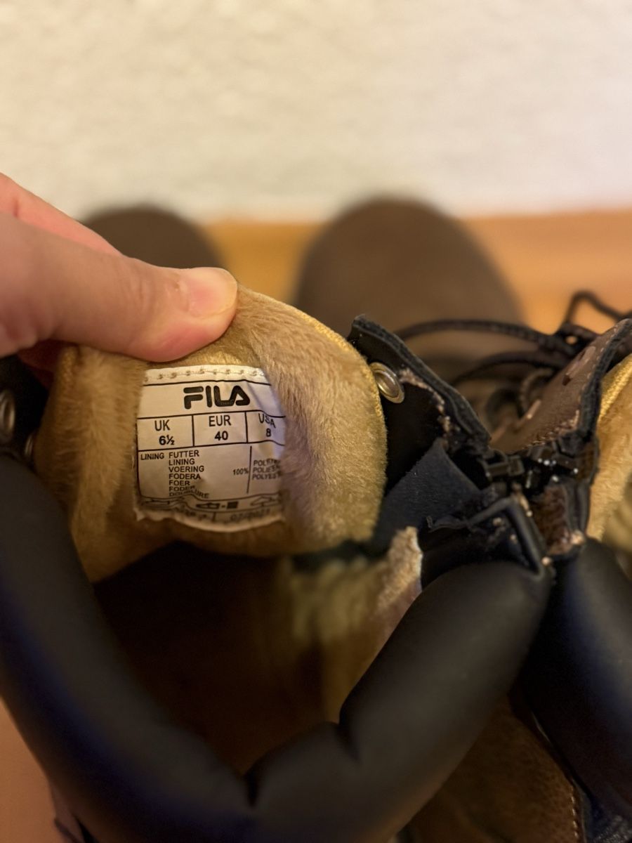 Scarpe per ragazzi: Junge Schuhe gr.40 – Usato da Amlikon-Bissegg venduto da Flowers_Blossom 2