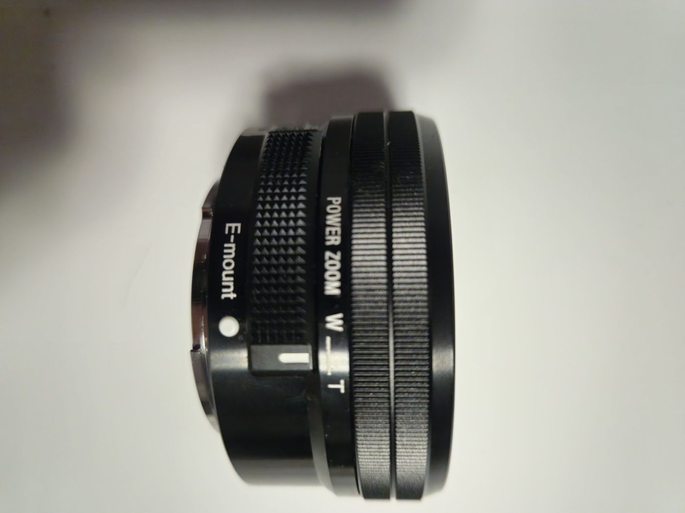 Sony Objektive: Sony E-mount Makro – Gebraucht aus Brittnau von dxf 1