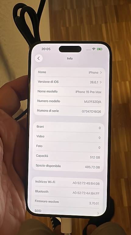 Apple Telefoni cellulari / Smartphones: IPhone 15 pro Max 512gb – Usato da Nyon venduto da Ungaru 2