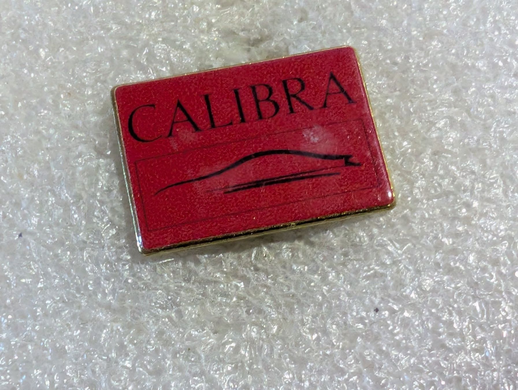Placchette & Badge: Ansteckpin 135: Calibra – Usato da Oppligen venduto da Pin-Fall-Shop