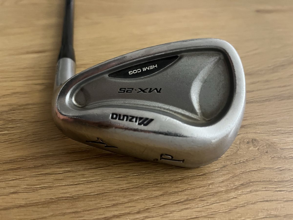 Mizuno Schläger & Sets: Mizuno Pitching Wedge – Gebraucht aus Greifensee von UH-R