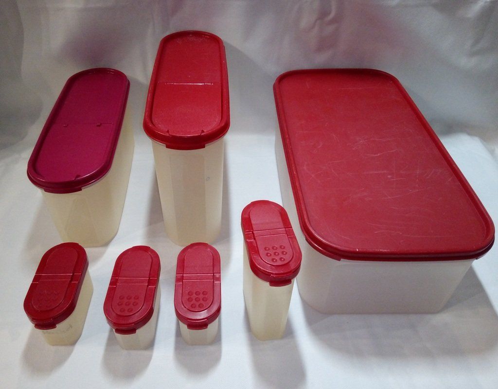 Tupperware Contenitori & Simili: TUPPERWARE 7er Set Vorratsbehälter in Rot – Usato da Werdenberg venduto da EXA-Secondhand