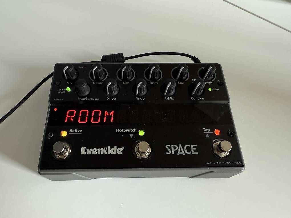 Instruments de musique: Eventide Space – D'occasion à Bischofszell par Nenga