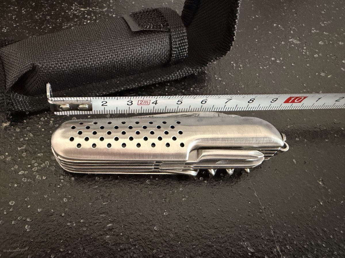 Couteaux de poche: Taschenmesser mit Etui – D'occasion à Zürich par Gadgets2020 1