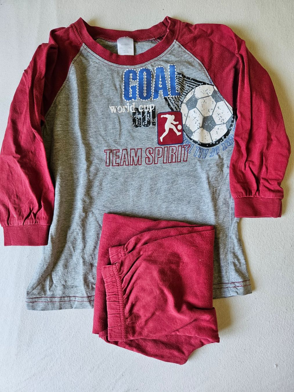 Pigiama & Simili: Langarm Pyjama Gr.  104 Fussball – Usato da Unterengstringen venduto da saraman