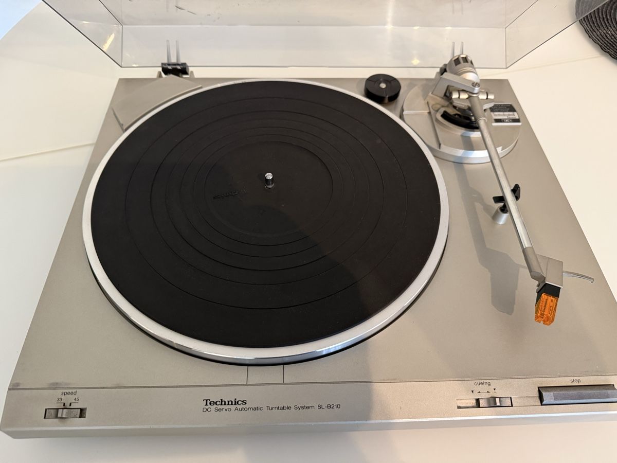 Technics Plattenspieler: Piatto Technics sl -B210 dc servo Automatic . – Gebraucht aus Muttenz von rdo_8cvx 3