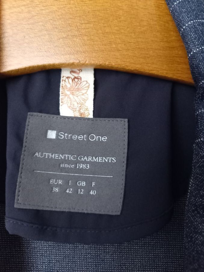 Giacche: Damen Jacke /Blazer – Usato da Ziegelbrücke venduto da Mysecret 3
