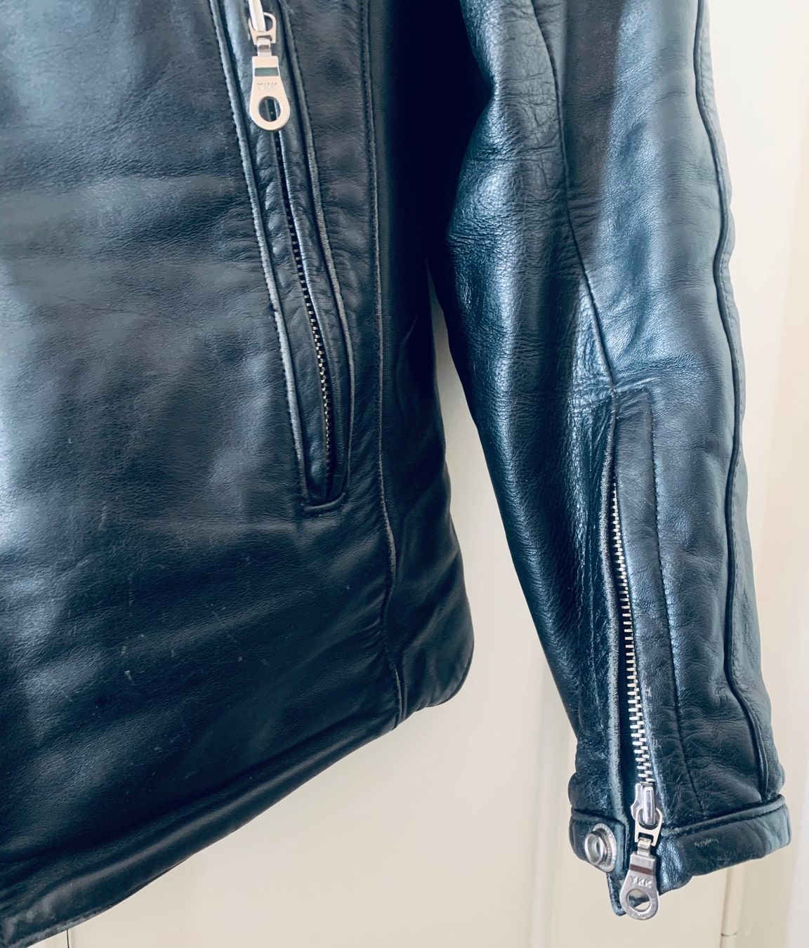 Giacche: Motorrad Lederjacke, Gr. 38-40 – Usato da Bern venduto da Flora.Sonea 2