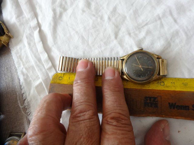 Uhren: ANTIK HERREN UHR,HANDAUFZEUG.PUTZEN PROBLEM.STOP-LÄÜFT – Gebraucht aus zürich von ahmad01 1