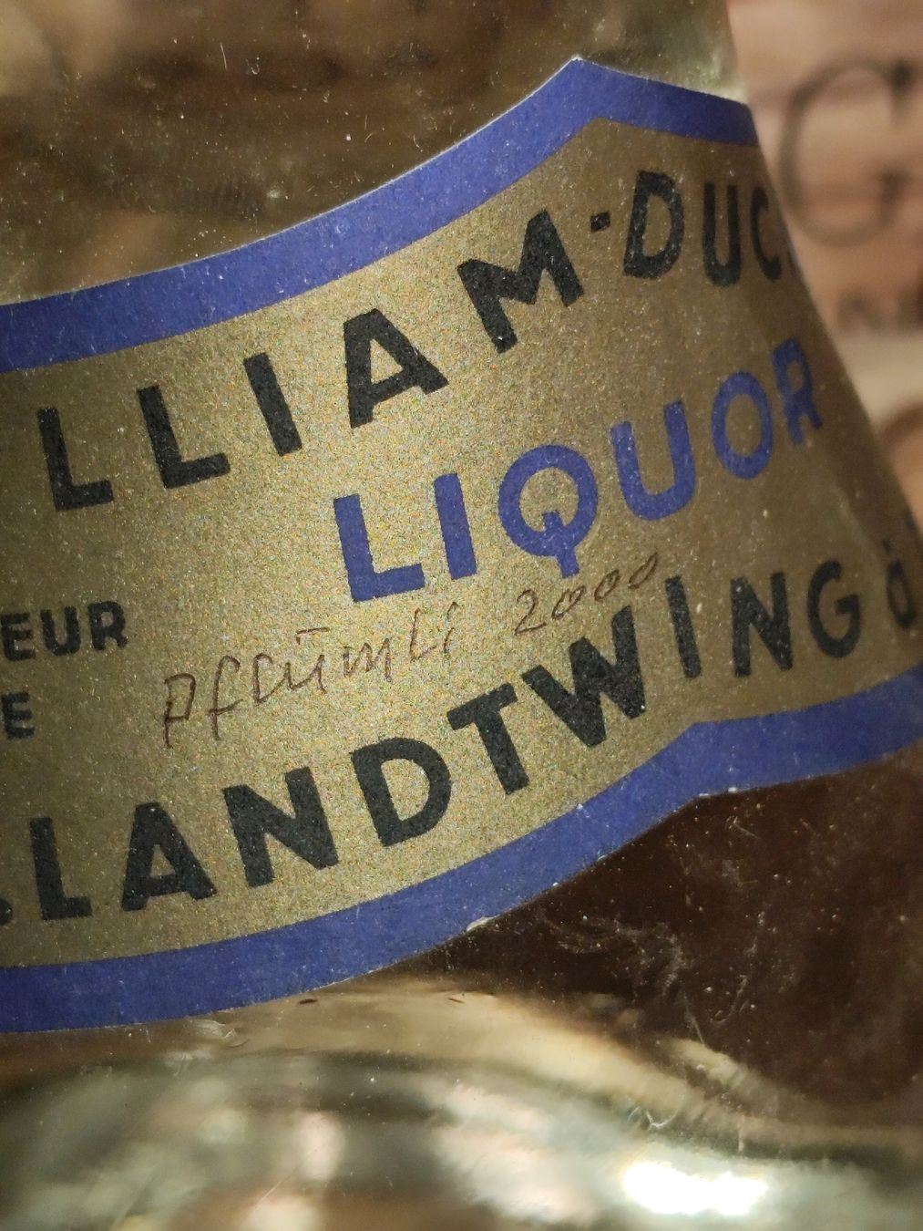 Spirituosen: pflümli Eigenbrand in schöner Flasche  – Neu (gemäss Beschreibung) aus Büsserach von Vintage-vins 4