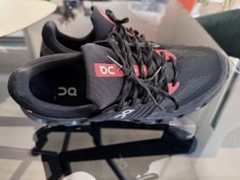 Chaussure ON neuve homme (46) cloudswift AD