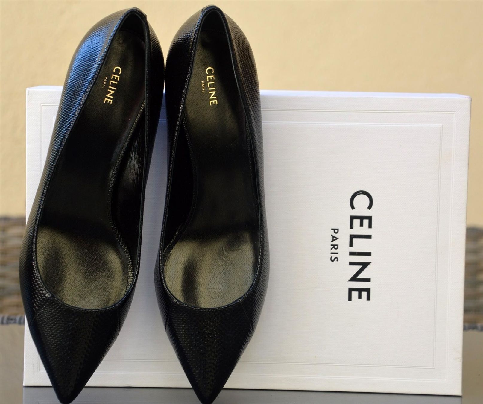 Celine Damenschuhe: Pumps Céline . 38,5 – Gebraucht aus Collonges von Auganien 2