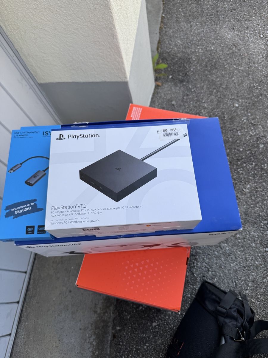 Sony Console: PlayStation VR2 Set Completo + PC Adapter & Cavi DP 1.4 – Nuovo (secondo la descrizione) da Mendrisio venduto da Luciano00 1