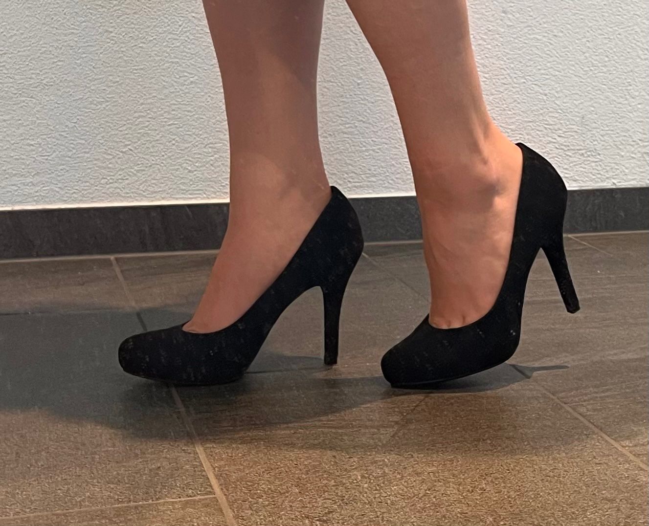 Graceland Scarpe da donna: Graceland High Heels Pumps schwarz Gr. 37 – Nuovo (secondo la descrizione) da Hinwil venduto da Oivil04 3