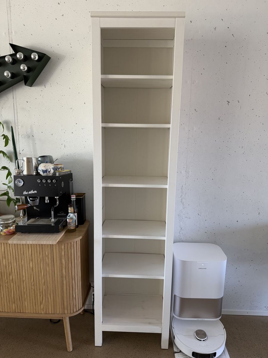 Ikea Regale: Bücherregal Ikea weiss schmal – Gebraucht aus Dübendorf von elem17