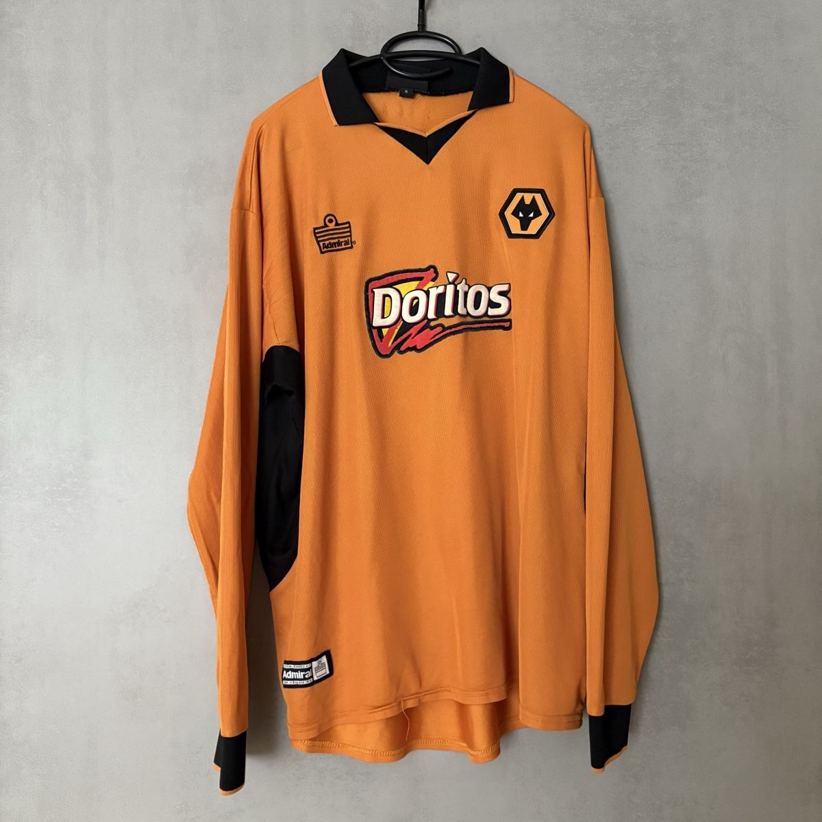 Canottiere & Pantaloni: Fc Wolverhampton Wanderers Trikot Admiral – Usato da Winterthur venduto da LaBodega