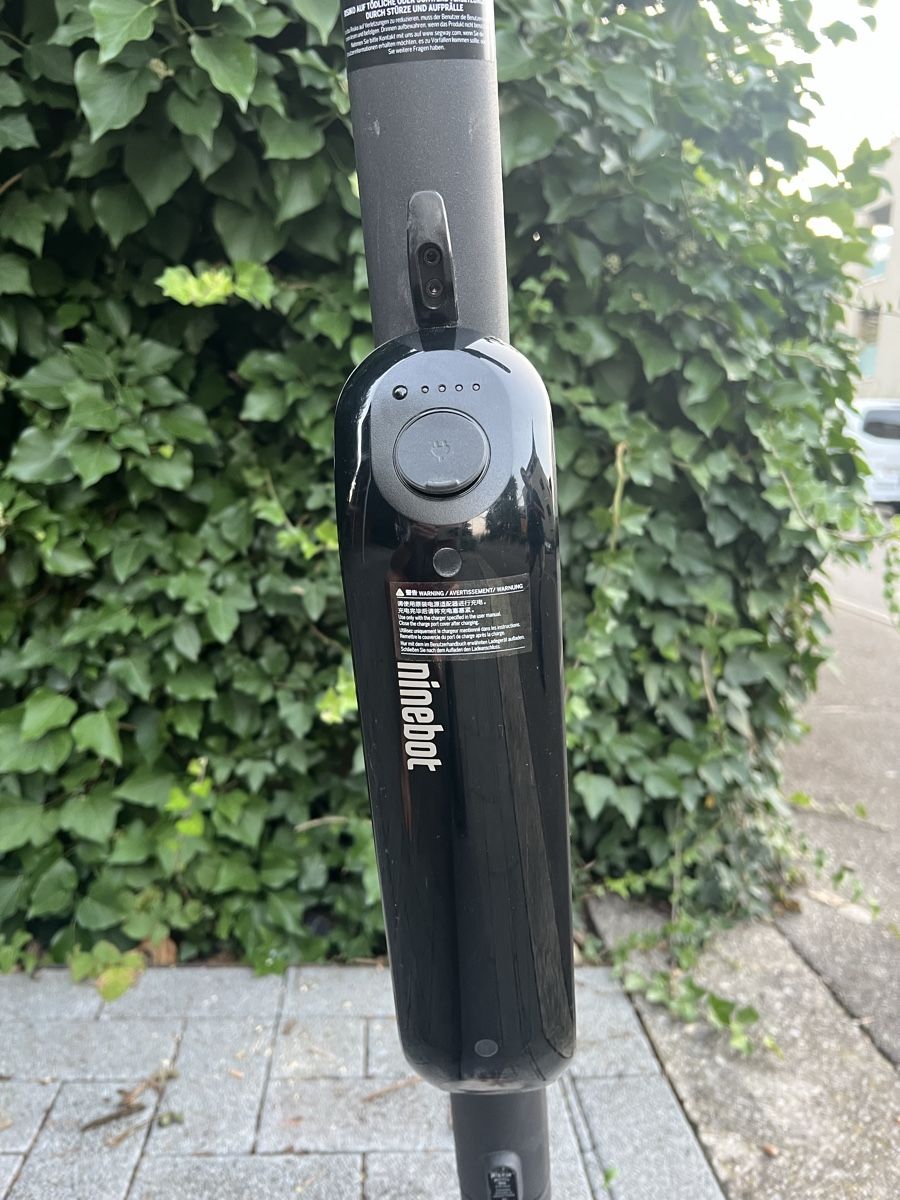 Segway Kickboard: Ninebot Segway e-Scooter Kick Scooter – Usato da SOLOTHURN venduto da Spielosoph 2
