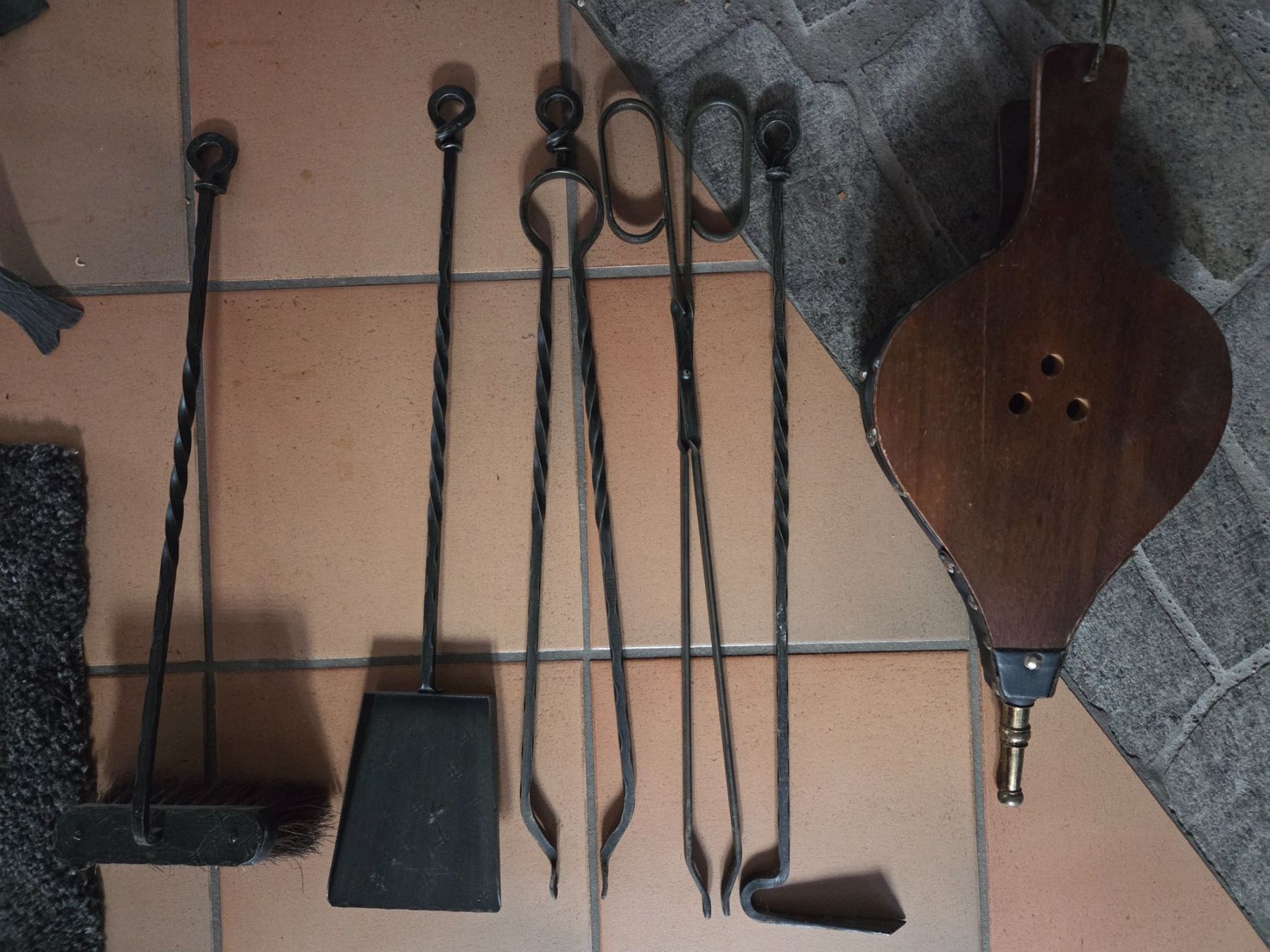 Camini: Kaminofenzubehör Cheminéebesteck – Usato da St. Gallen venduto da Seraph76 2