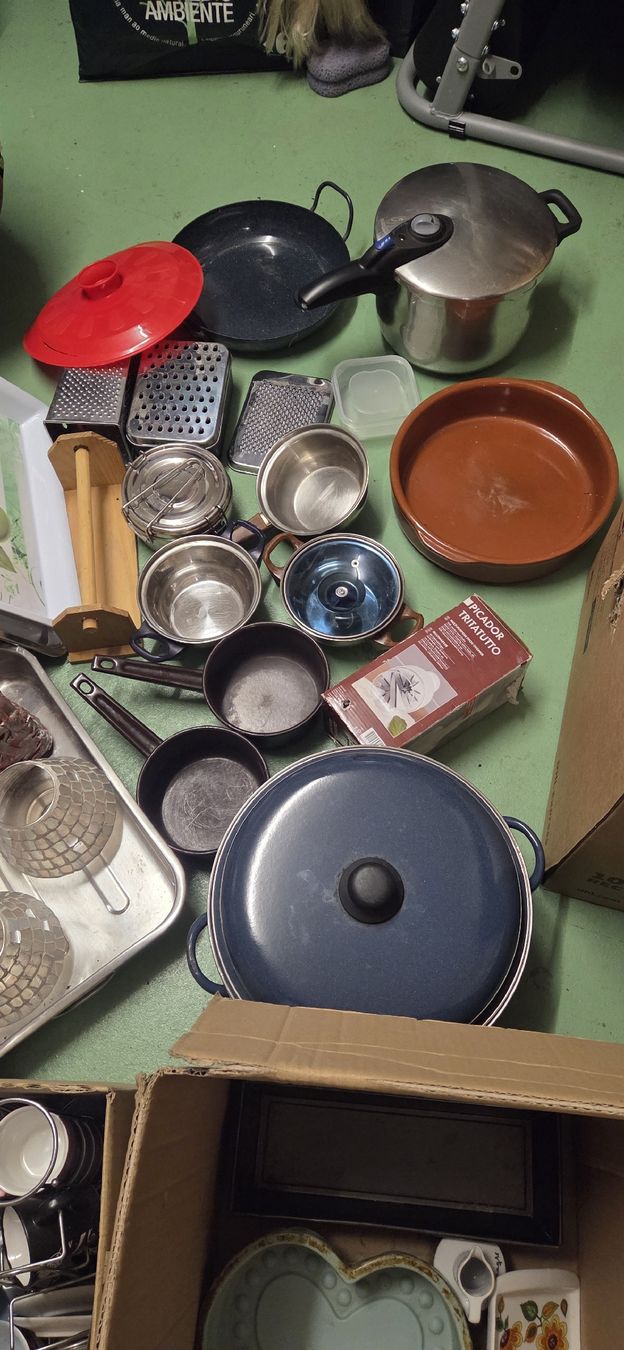 Elettrodomestici da cucina: Grosses Set aus Küchenutensilien!!!!!!! – Usato da Schöfflisdorf venduto da CrRG21 9