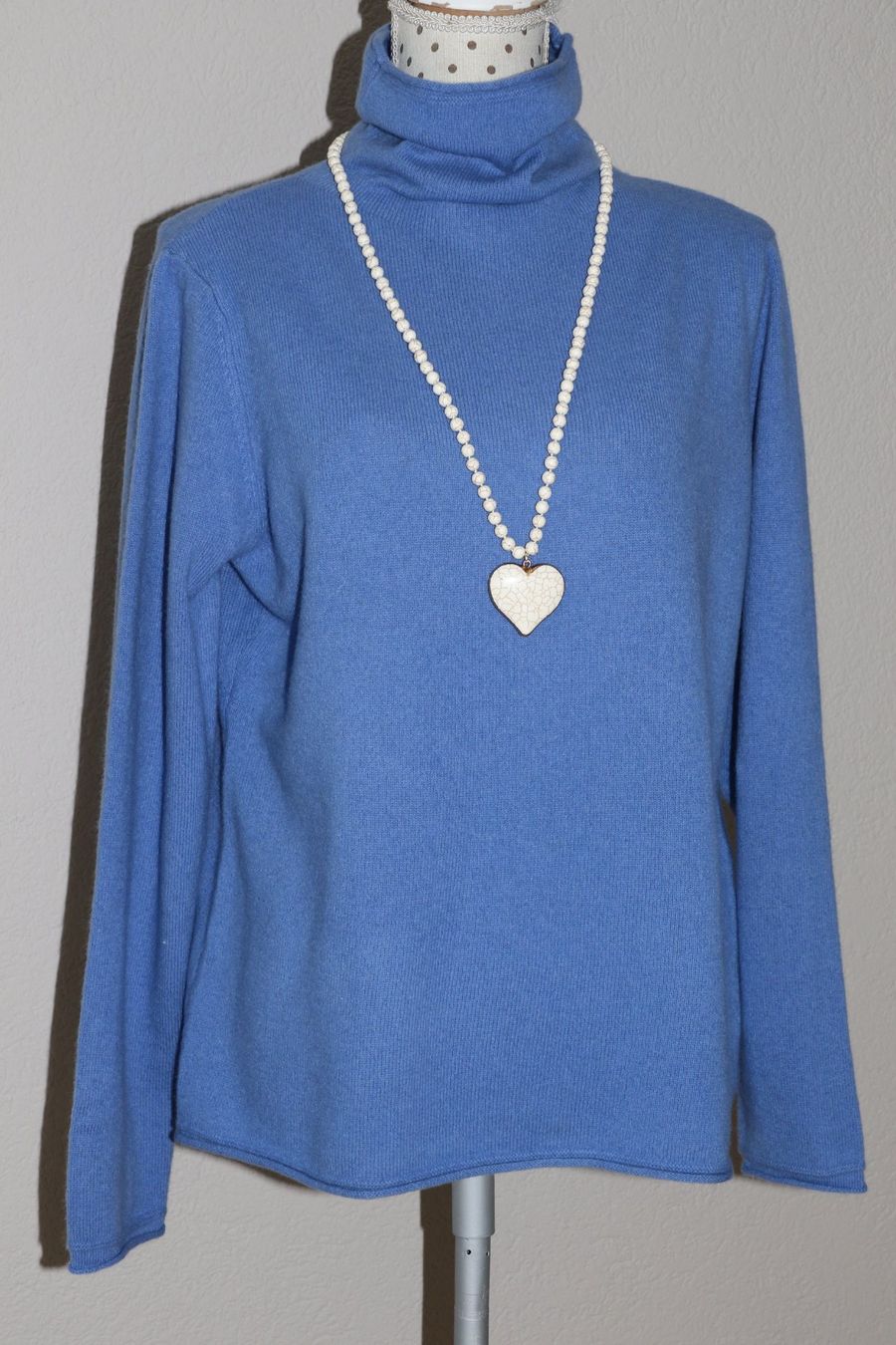Maglioni & Felpe: Neuer toller Pullover aus 100% Wolle eher Gr.M – Nuovo (secondo la descrizione) da Oberwil-Lieli venduto da Svetlana28 1