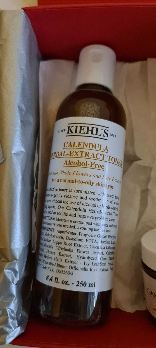 Kiehls Cura del viso: Coffret soin visage Kiehl's - neuf – Nuovo e nell'imballaggio originale da Genève venduto da Saleena 6