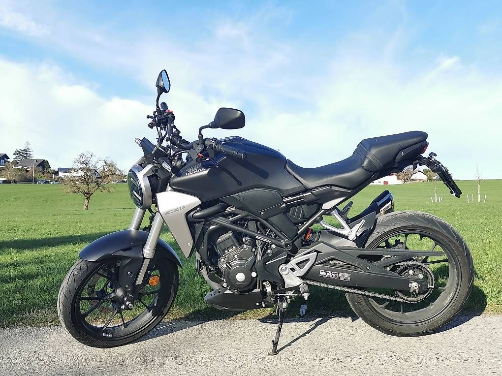 Honda Strada: Honda CB 300r – Usato da Uerzlikon venduto da schneeschue