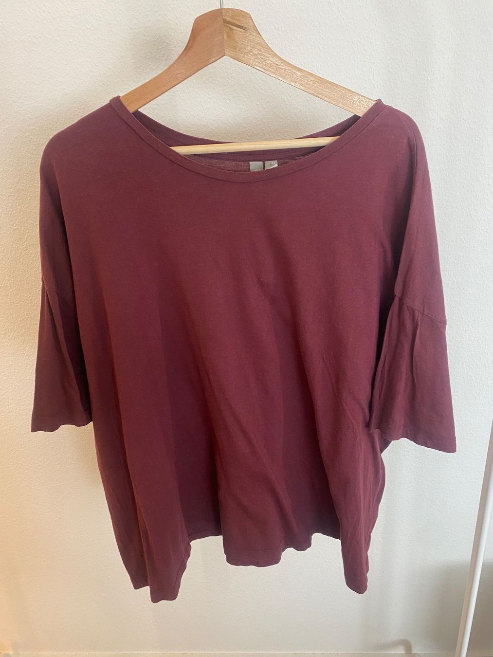 Asos T-shirt: Asos T-Shirt bordeaux Gr. 52 – Usato da Pratteln venduto da a23_j2gs 1