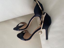 MUST HAVE - spezieller Damenpumps in nero/gold/Perle, 38