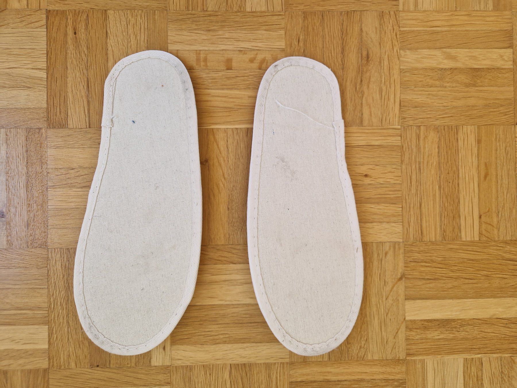 Scarpe da uomo: Hausschuhe weiss – Nuovo (secondo la descrizione) da Zürich venduto da yro_qvz7 1