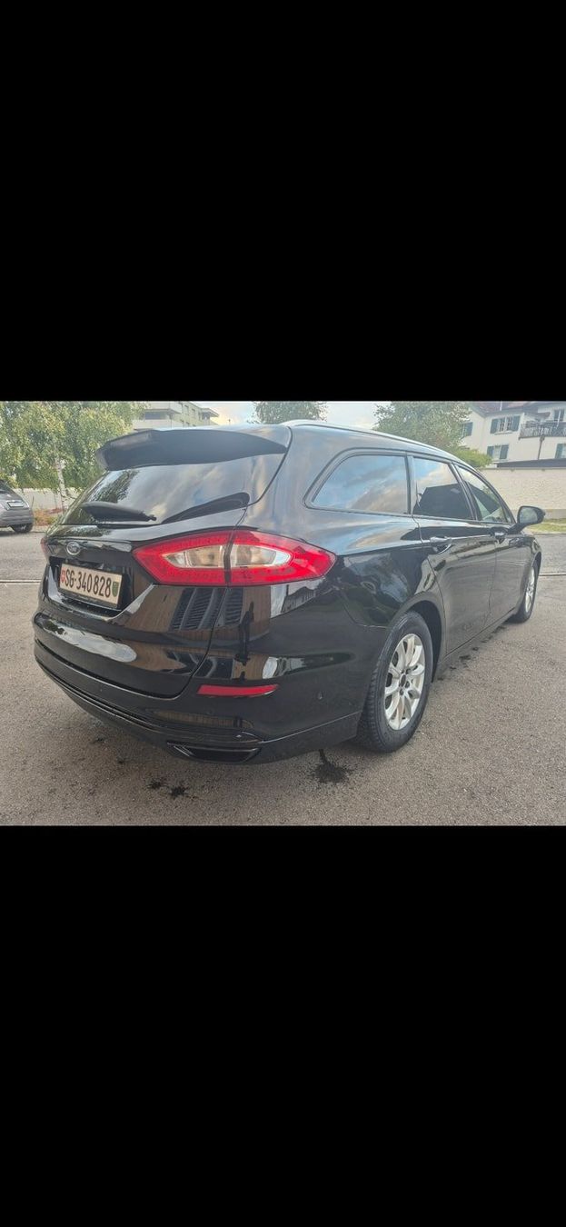 Ford Autos: FORD Mondeo 2.0 EcoBoost SCTi Titanium Automatic – D'occasion à Sevelen par Cano240620 3