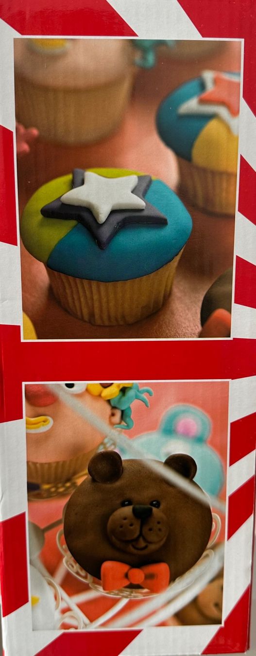 Cucine complete: Cupcake Carousel – Nuovo e nell'imballaggio originale da Safenwil venduto da ds83 2