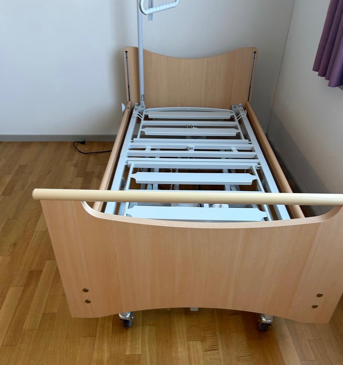 Betten: Pflegebett – Gebraucht aus Engelburg von SG45 1