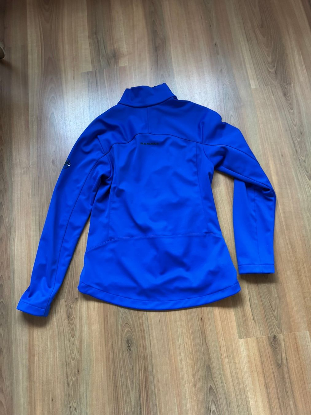 Mammut Jacken: Mammut Damen Softshelljacke Gr. S, blau, Top Zustand – Gebraucht aus Burgdorf von Bizeli