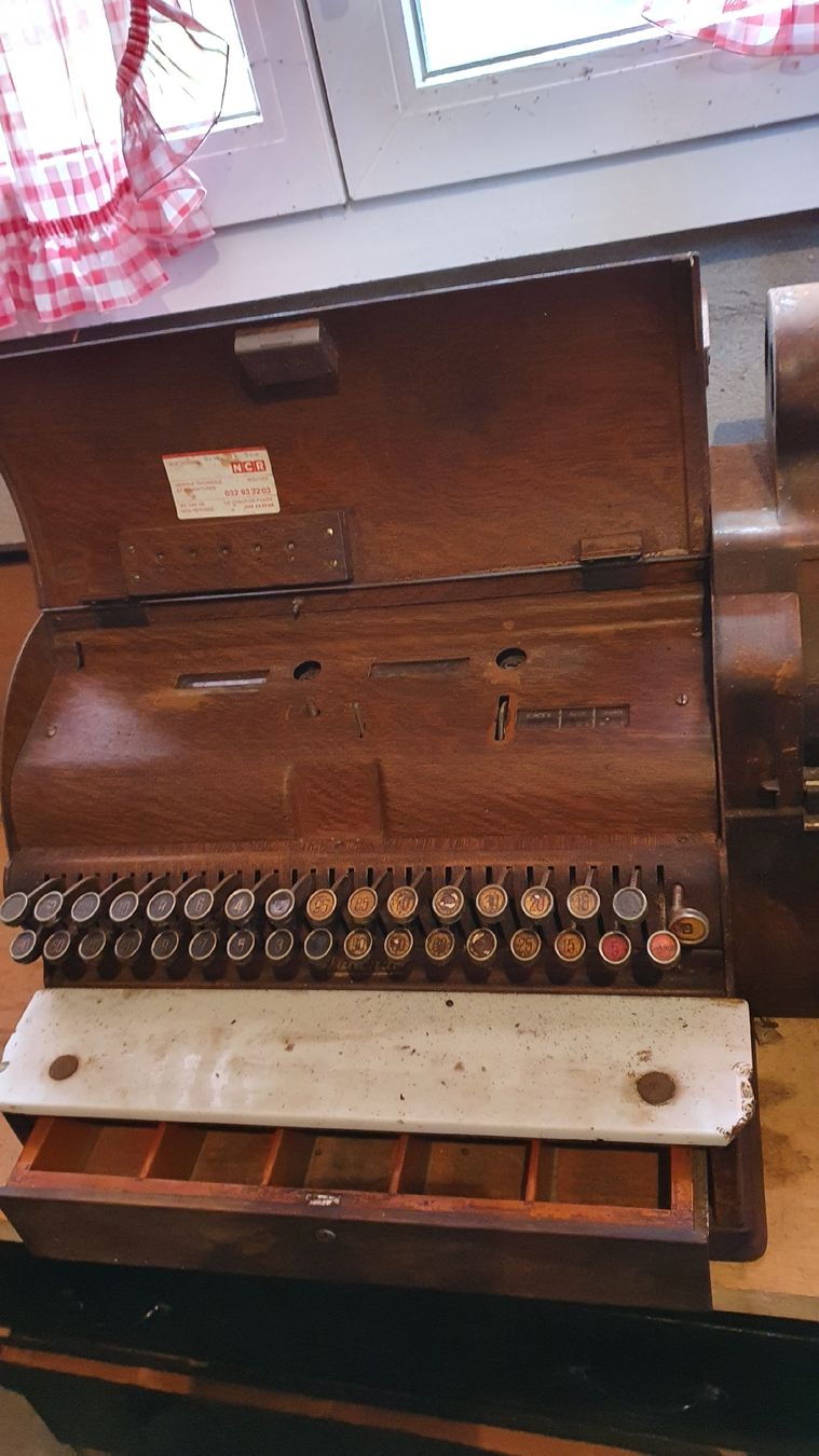 National Registratore di cassa: Ancienne caisse enregistreuse – Usato da Savagnier venduto da Secu 1