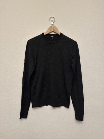 Uniqlo Pullover dunkelgrau Grösse S guter Zustand