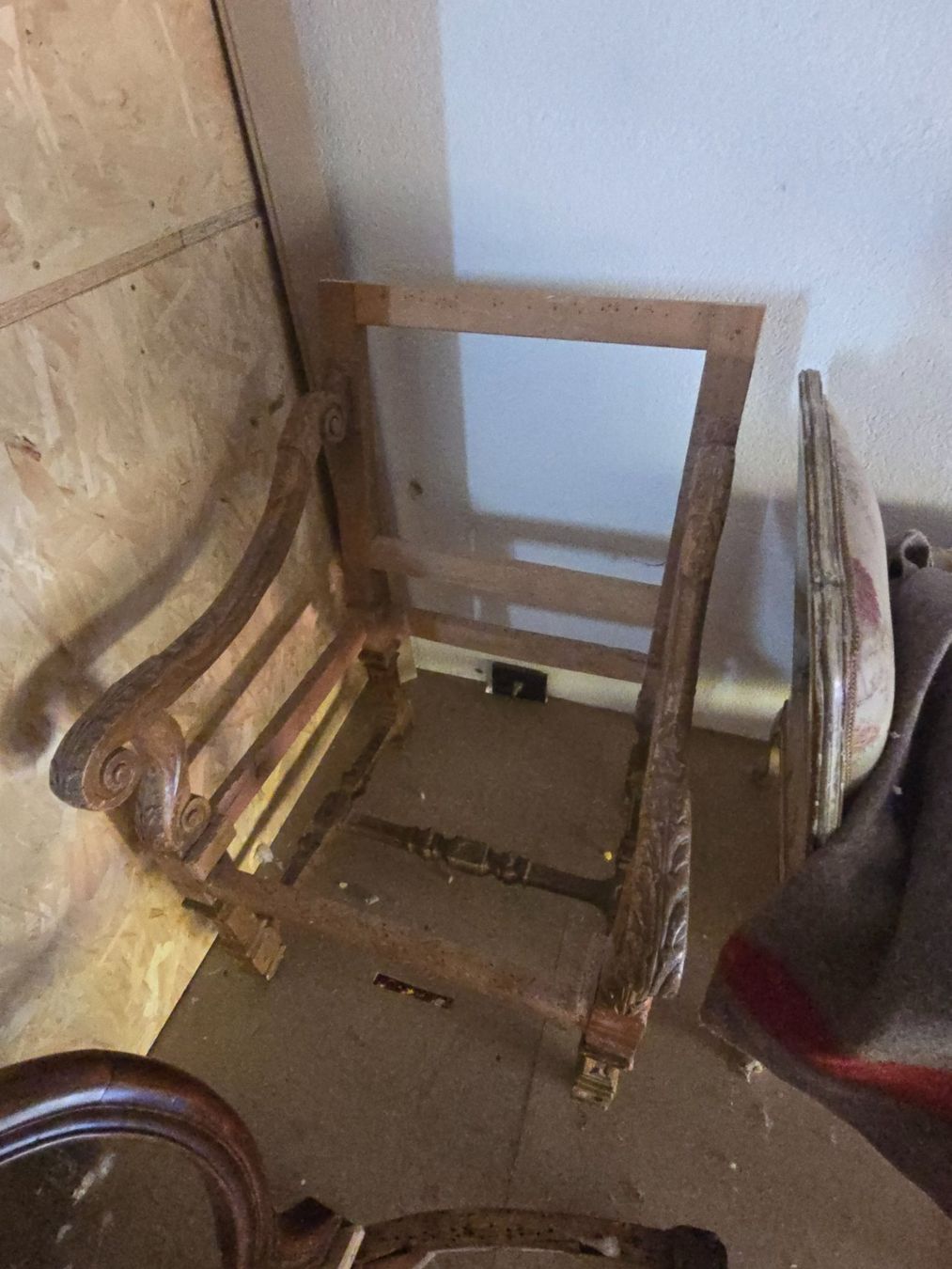 Poltrone: Renaissance Fauteuil – Usato da Luzern venduto da Sainte-Victoire