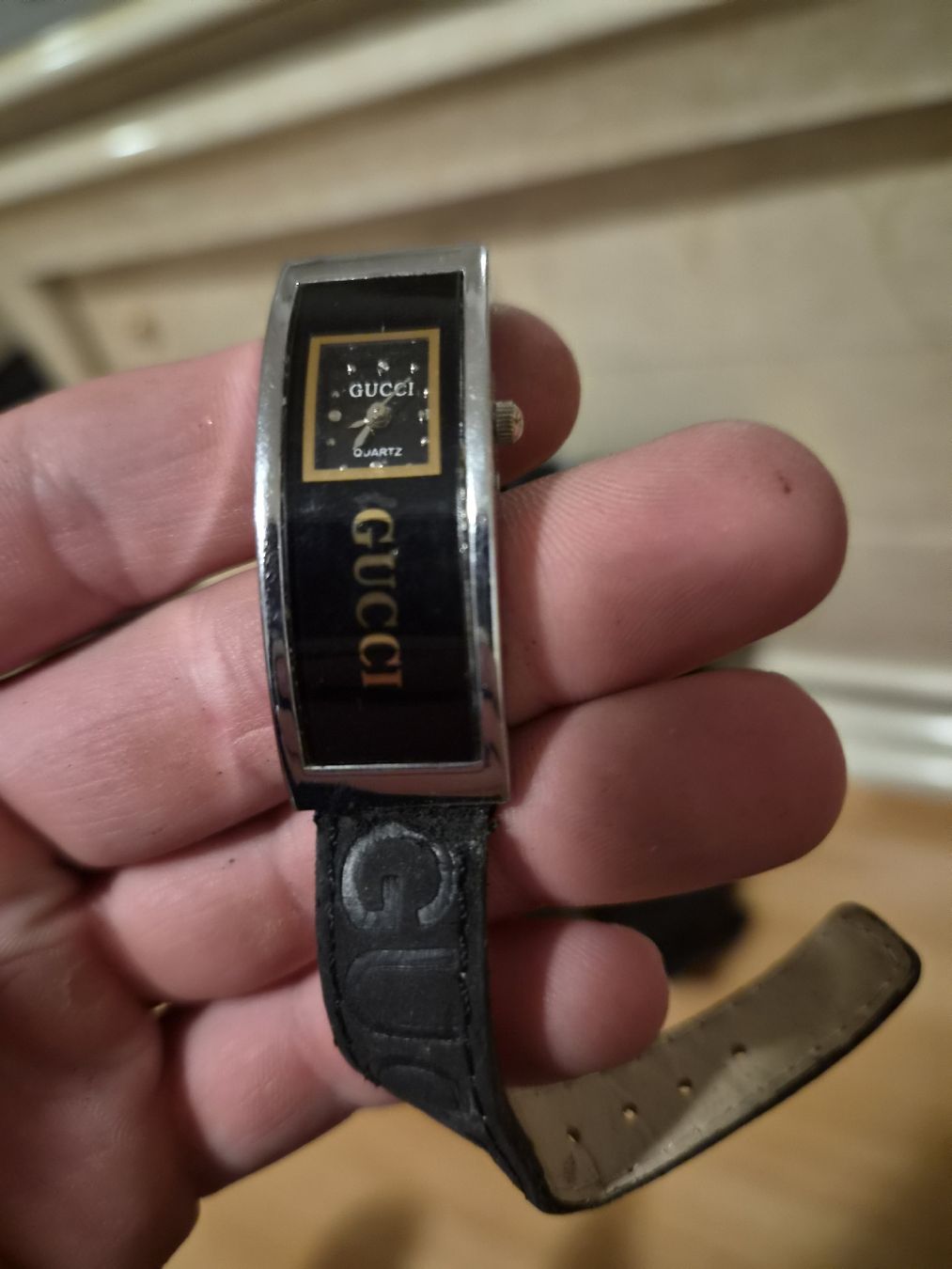 Gucci Uhren: Gucci Damenuhr – Gebraucht aus Hochdorf von TT_GARAGE